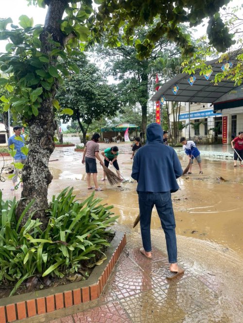 ảnh lụt b&atilde;o 2.jpg