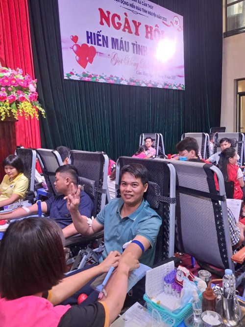 Phương hiến  m&aacute;u.jpg