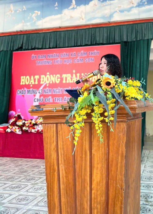 hiệu trưởng.jpg