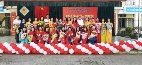 ảnh c&aacute;c thầy c&ocirc; gi&aacute;o.jpg