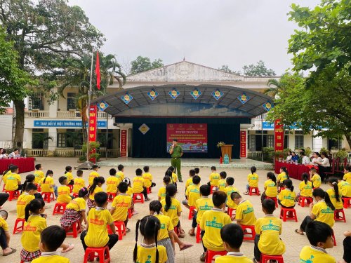 ảnh to&agrave;n cảnh buổi tuy&ecirc;n truyền PCCCC.jpg